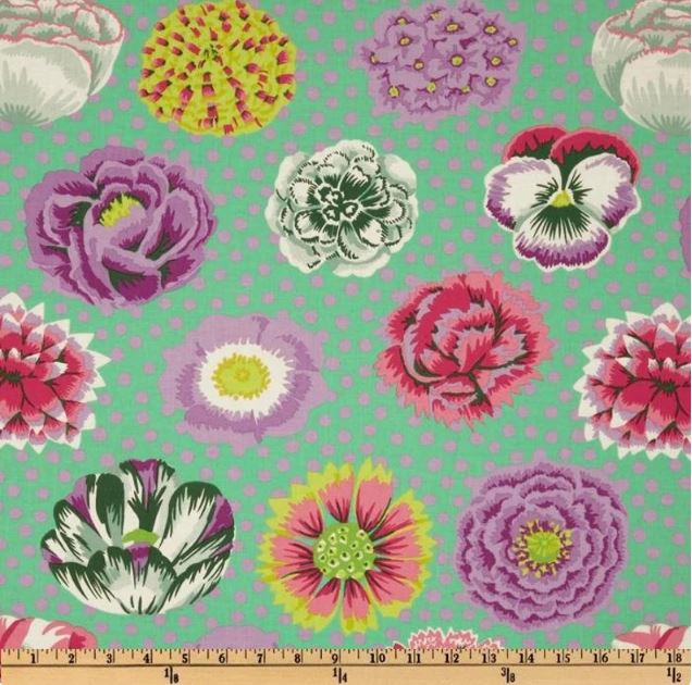 Kaffe Fassett Remnants - Big Blooms Mint