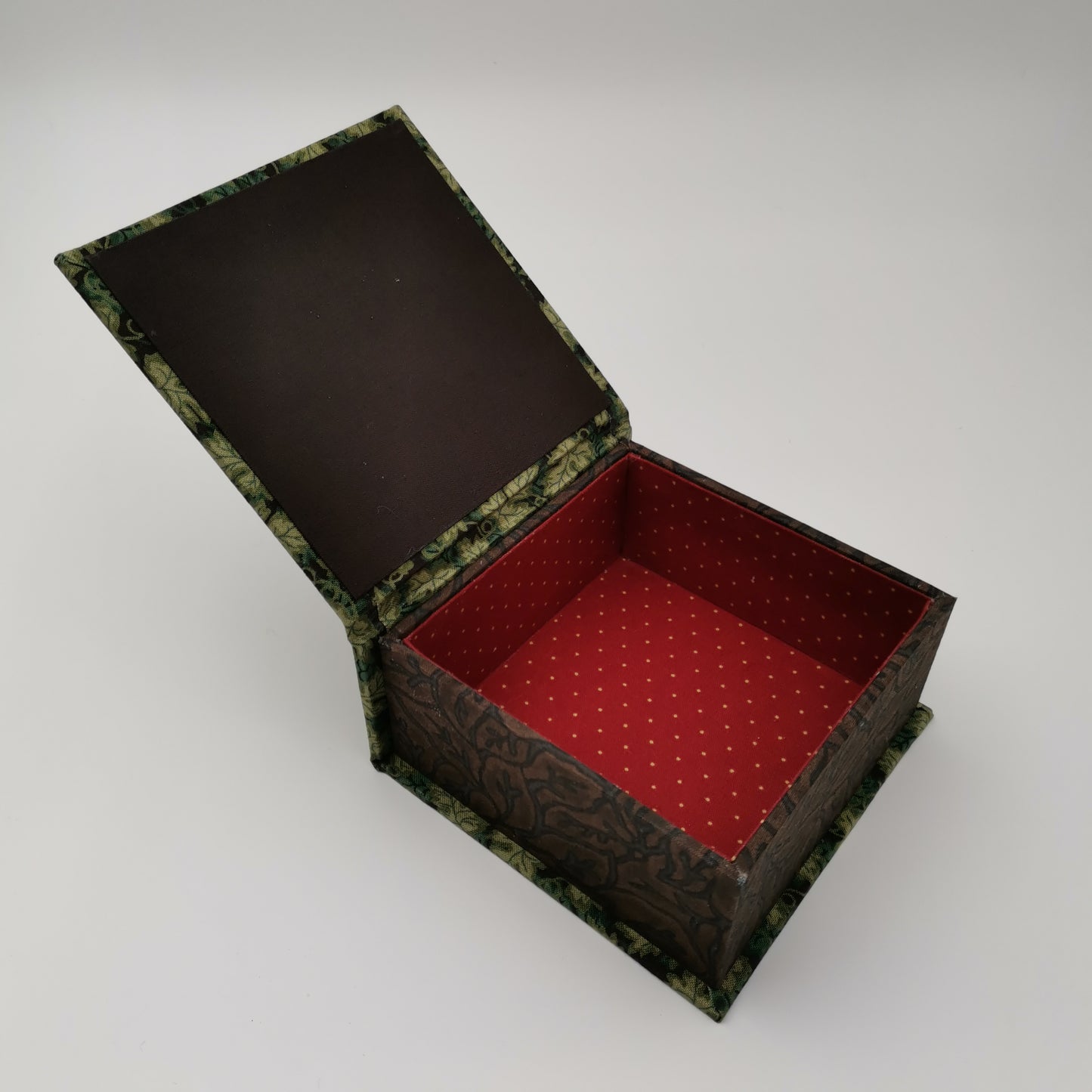 Cartonnage Kit - Beginner's Box with Hinged Lid