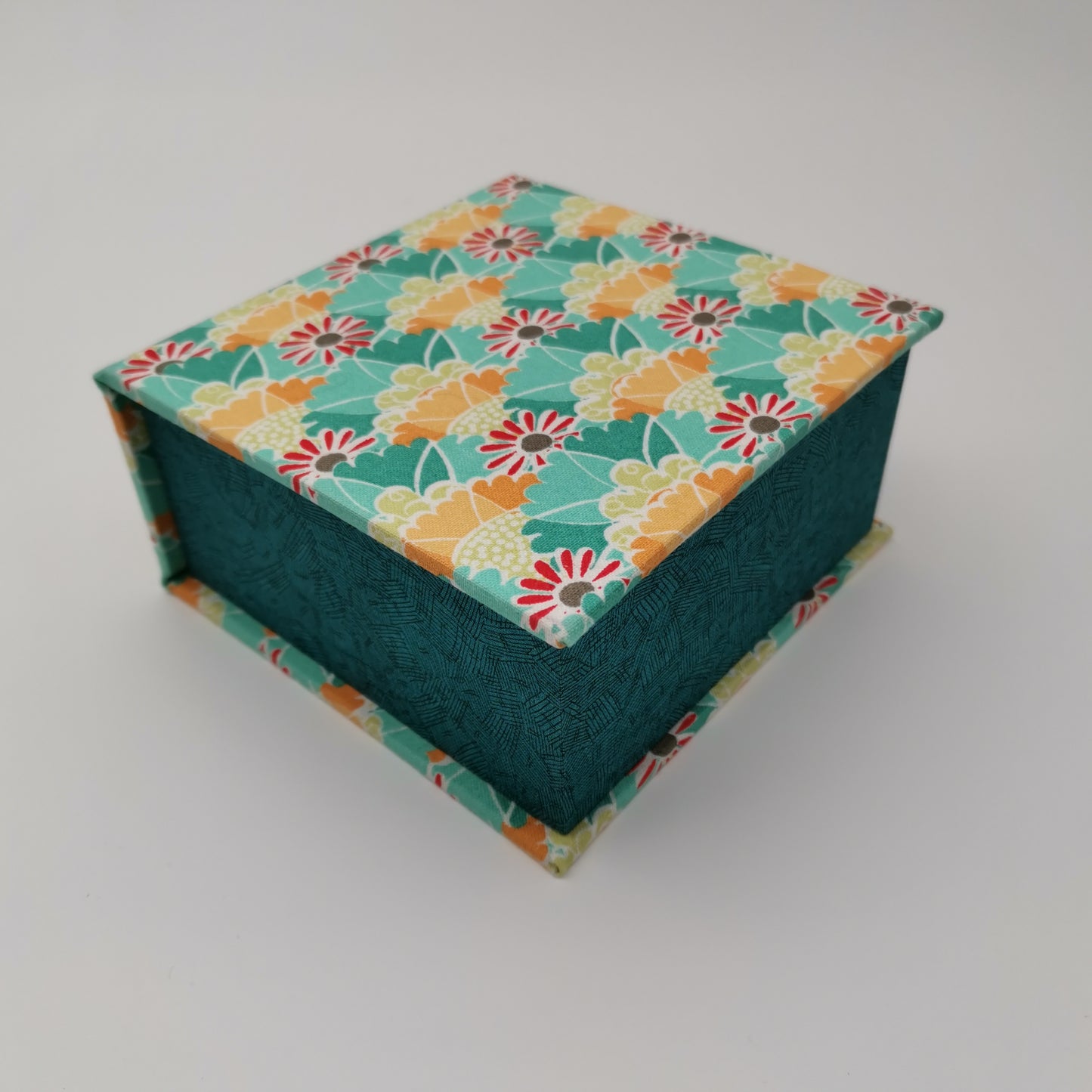 Cartonnage Kit - Beginner's Box with Hinged Lid