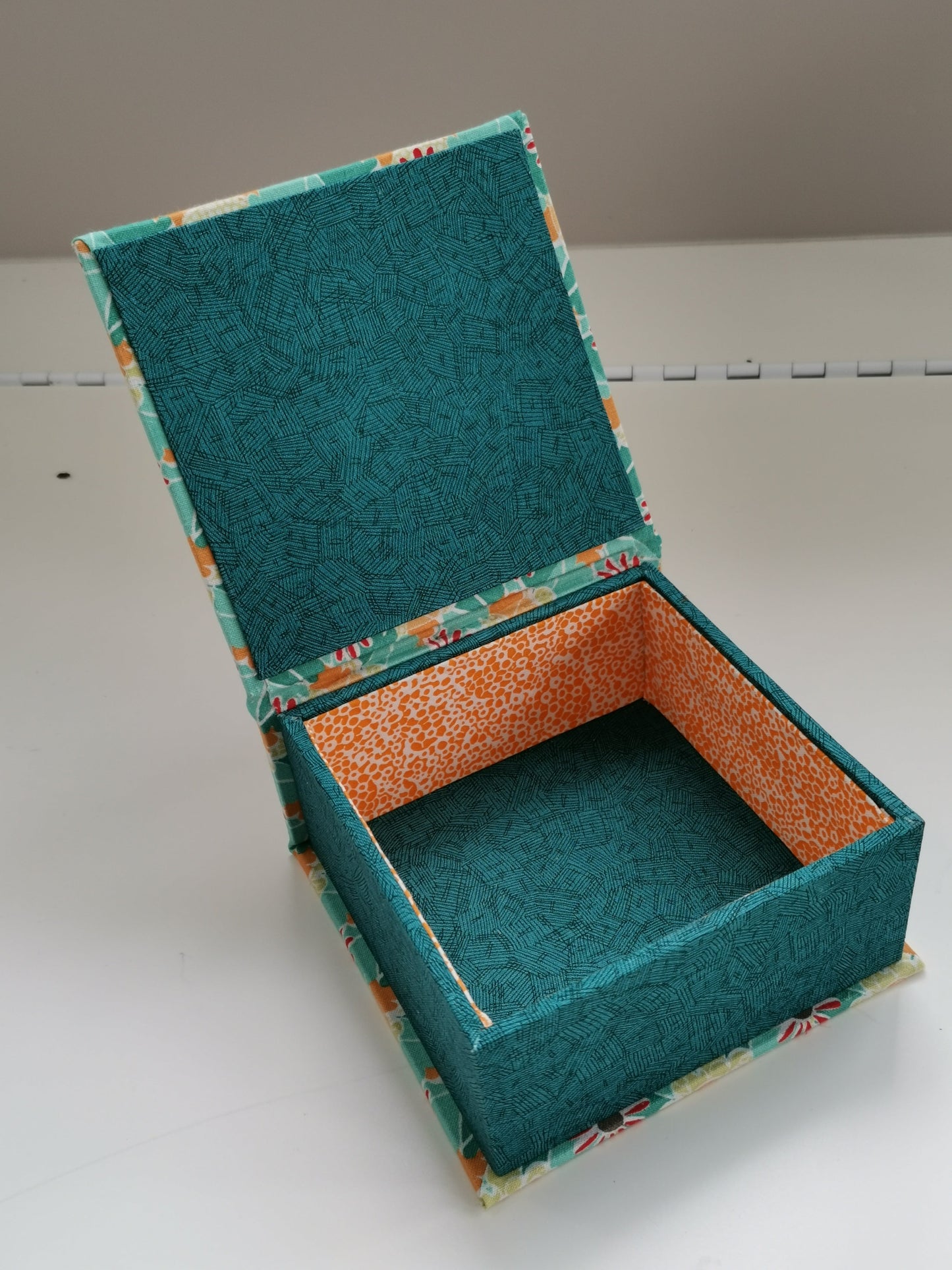 Cartonnage Kit - Small Box with Hinged Lid