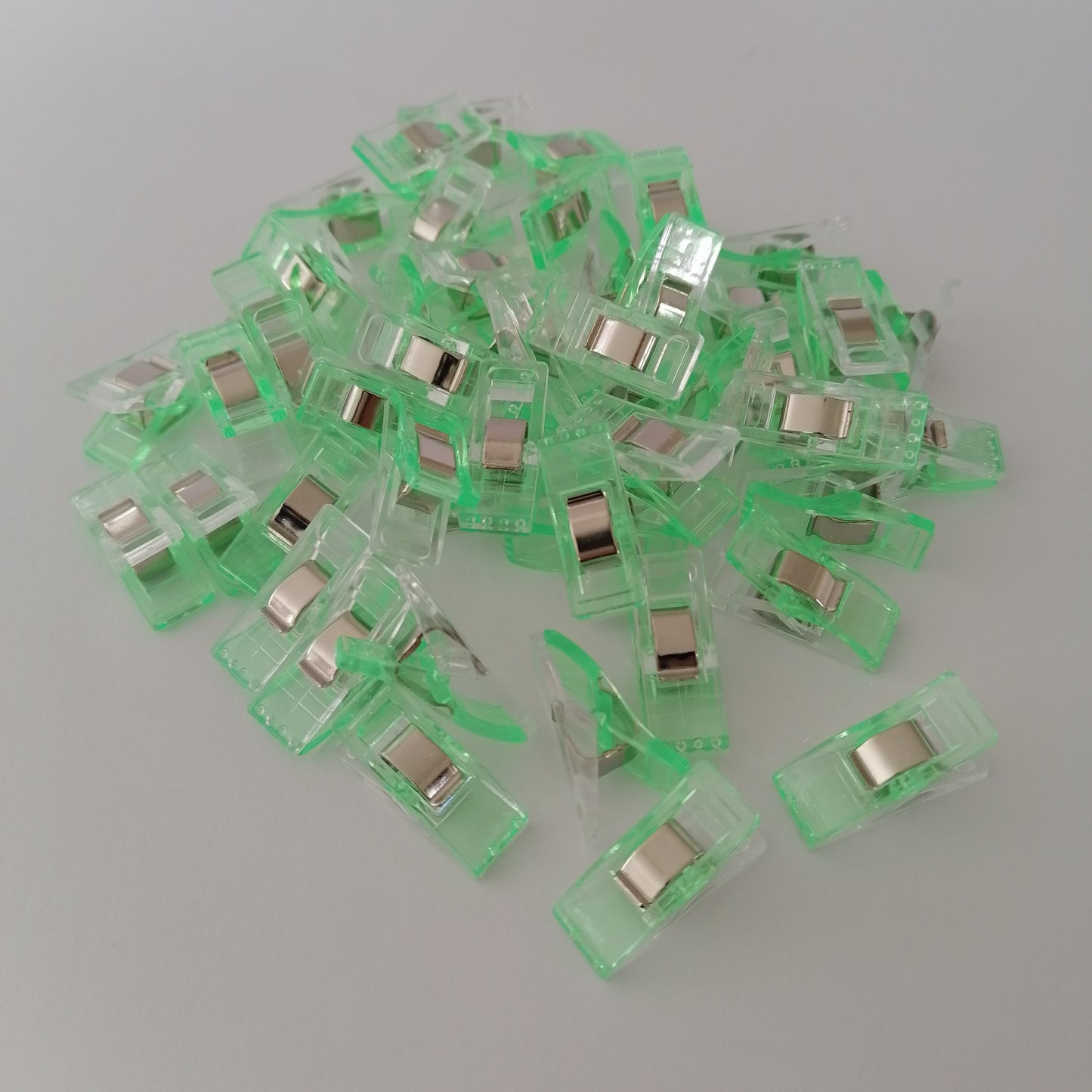 Spring Loaded Plastic Wonder Clips x 50