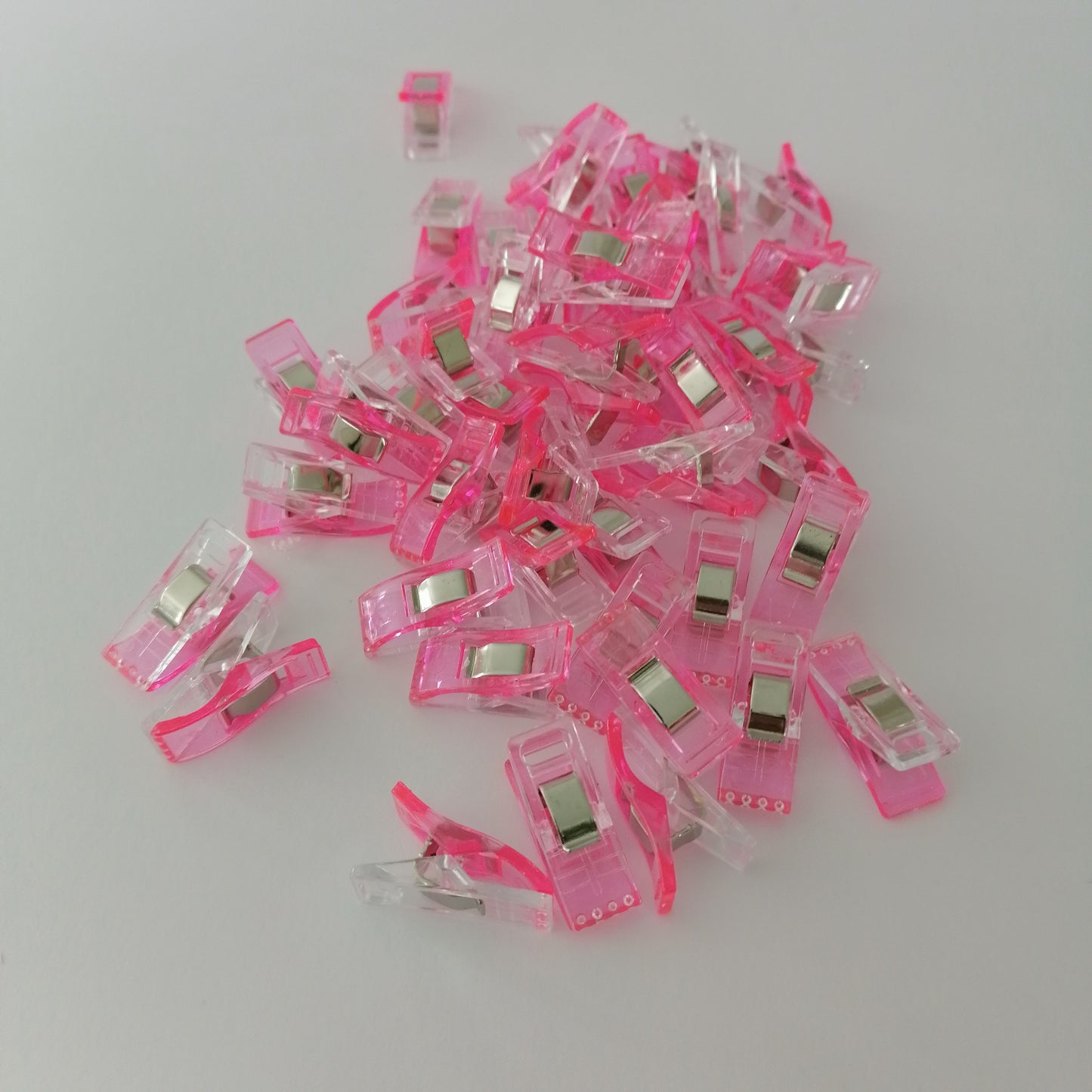 Spring Loaded Plastic Wonder Clips x 50